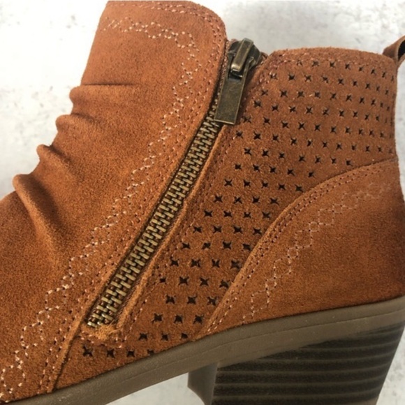 Earth Origins Ankle Boot Suede Leather Colette Cheryl Cognac Brown Size 8 - Picture 7 of 15